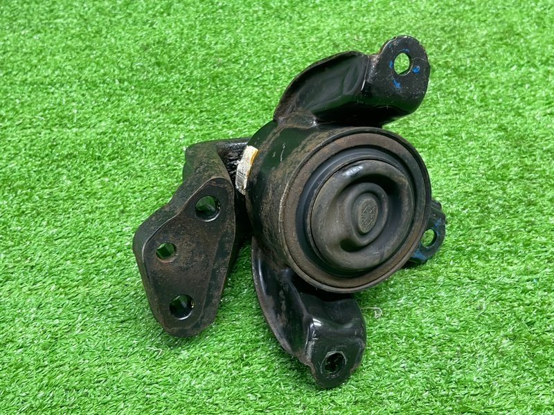 Опора двигателя, 2000 рублей, Москва