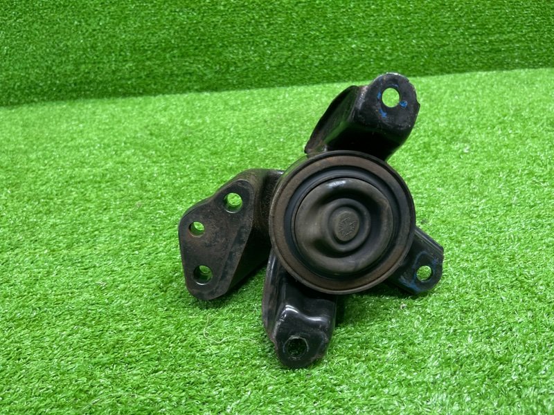 Опора двигателя, 2000 рублей, Москва