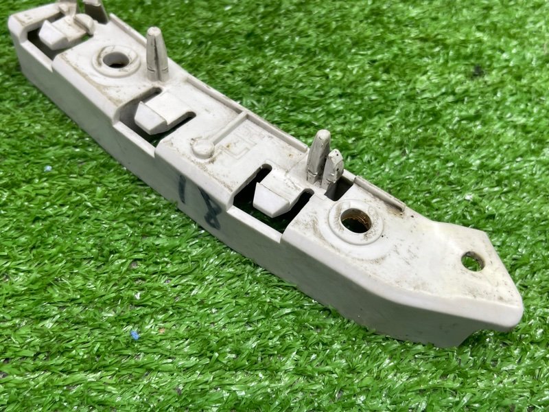 Кронштейн переднего бампера, 500 рублей, Москва