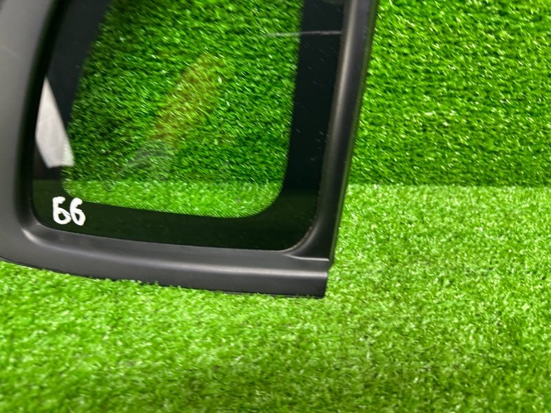 Стекло глухое зад. правое, 1000 рублей, Москва