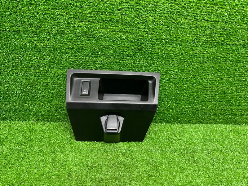 Ящик передней консоли, 1000 рублей, Москва