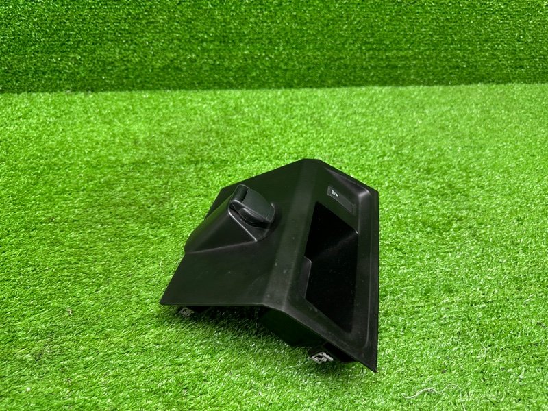 Ящик передней консоли, 1000 рублей, Москва