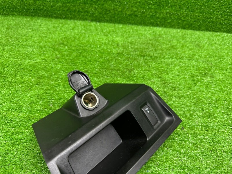 Ящик передней консоли, 1000 рублей, Москва