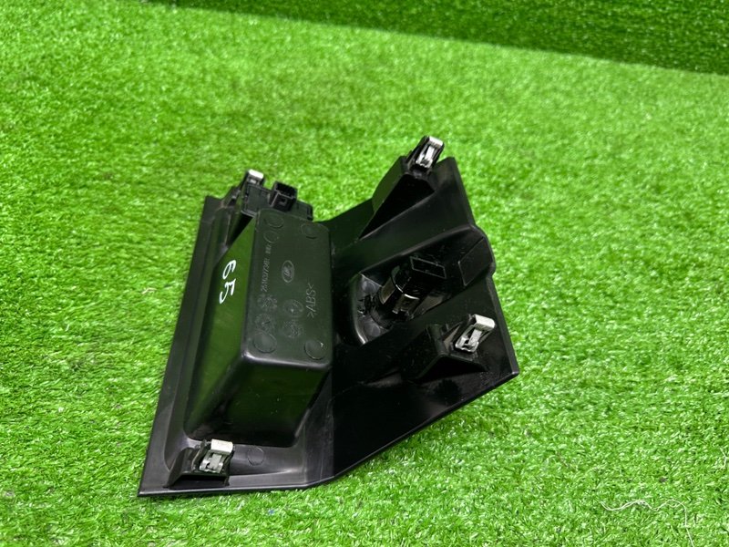 Ящик передней консоли, 1000 рублей, Москва