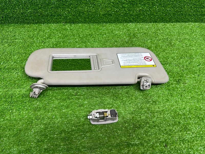 Козырек солнцезащитный, 1000 рублей, Москва