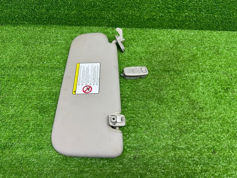 Козырек солнцезащитный, 1000 рублей, Москва