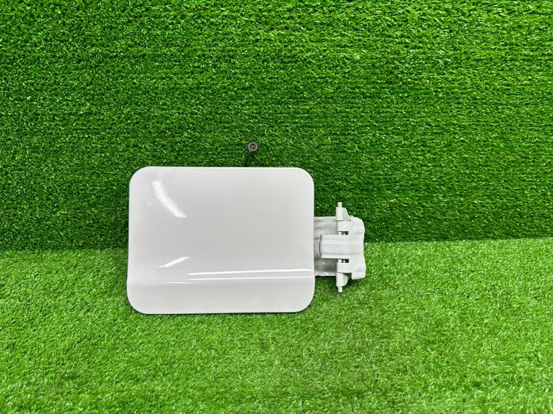 Лючок топливного бака, 500 рублей, Москва