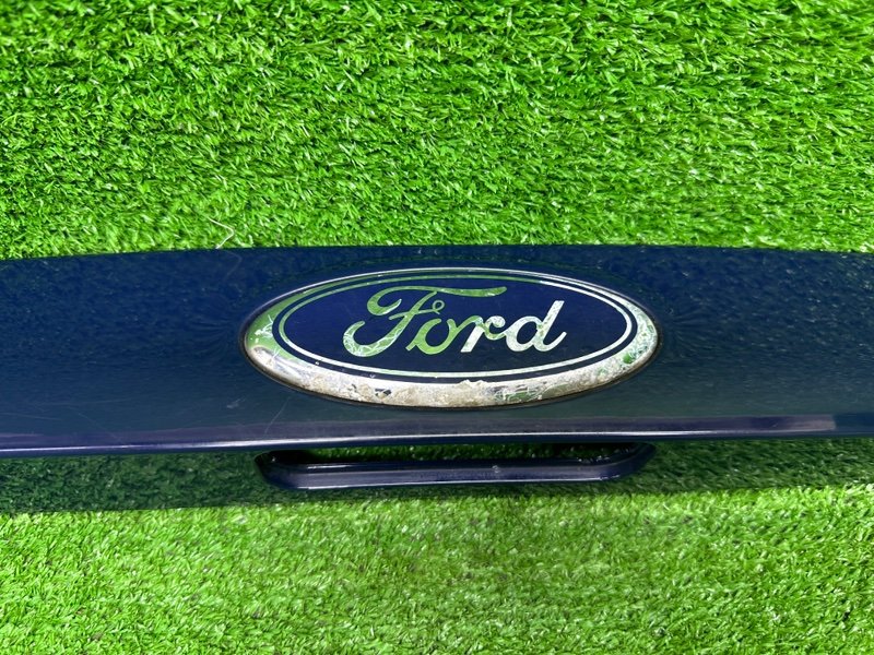 Накладка крышки багажника, 2100 рублей, Москва