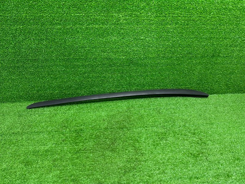 Молдинг лобового стекла, 2000 рублей, Москва