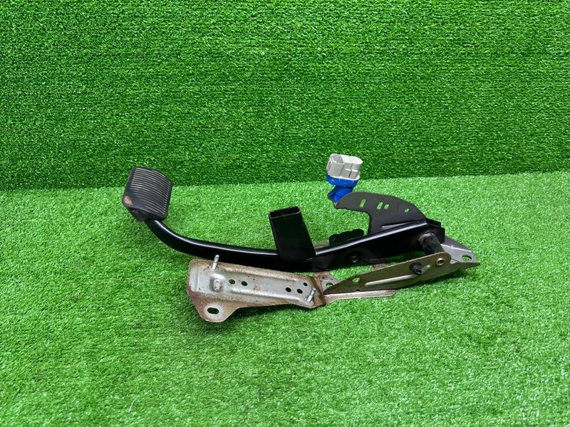 Педаль тормоза, 1100 рублей, Москва