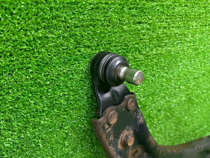 Рычаг передний правый, 2000 рублей, Москва