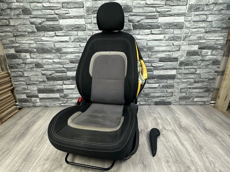 Сиденье переднее левое, 5000 рублей, Москва