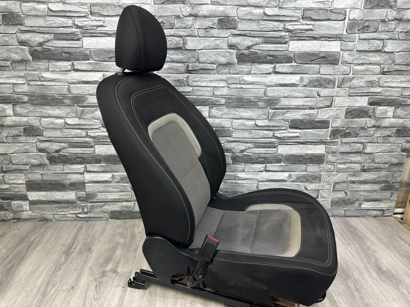 Сиденье переднее левое, 5000 рублей, Москва