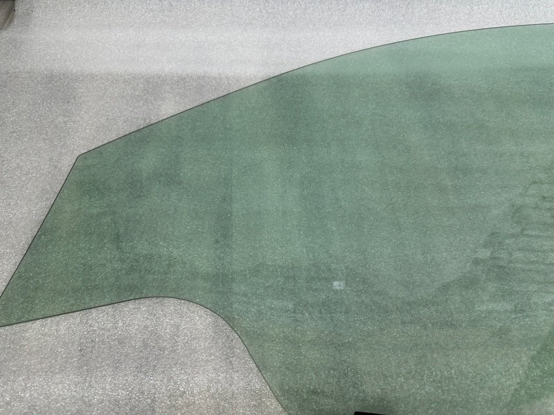 Стекло двери передней правой, 2500 рублей, Москва