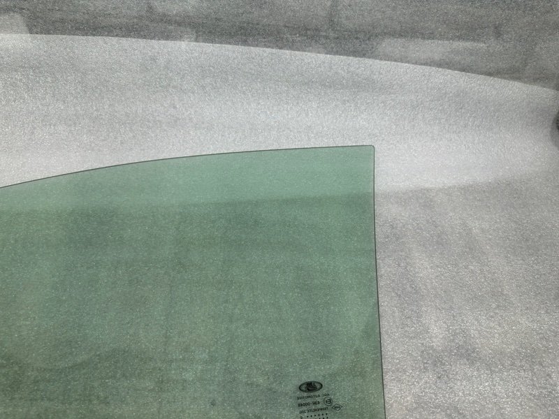 Стекло двери передней правой, 2500 рублей, Москва