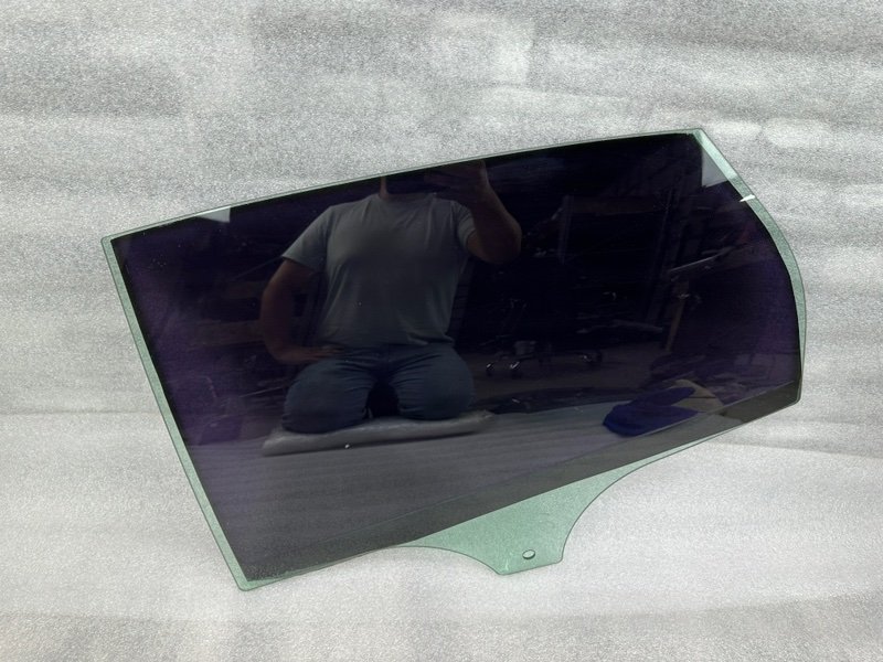 Стекло двери задней левой, 1000 рублей, Москва