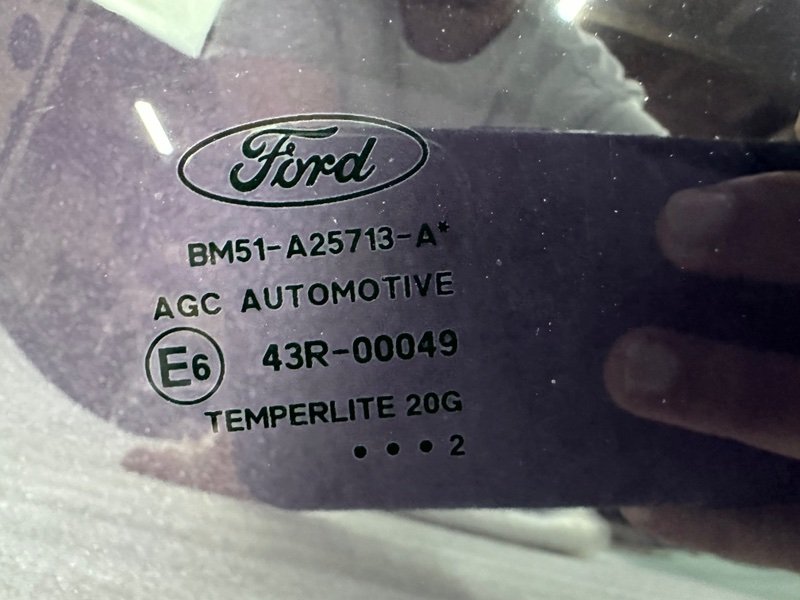 Стекло двери задней левой, 1000 рублей, Москва