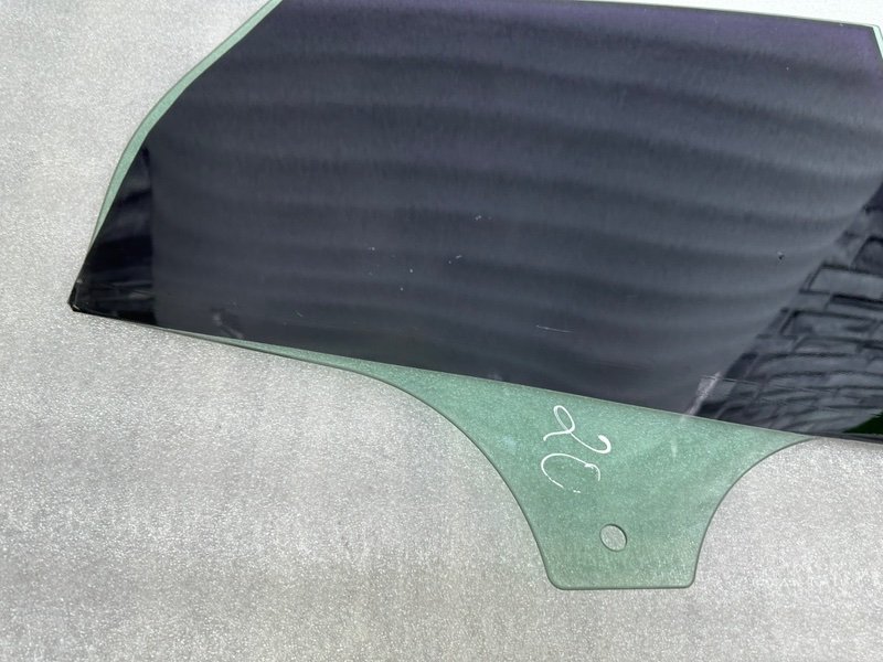 Стекло двери задней левой, 1000 рублей, Москва