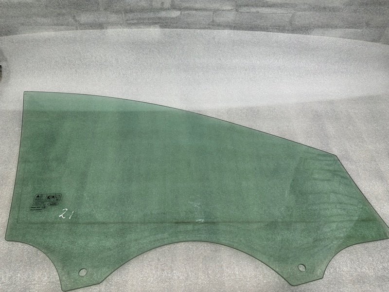 Стекло двери передней левой, 1200 рублей, Москва