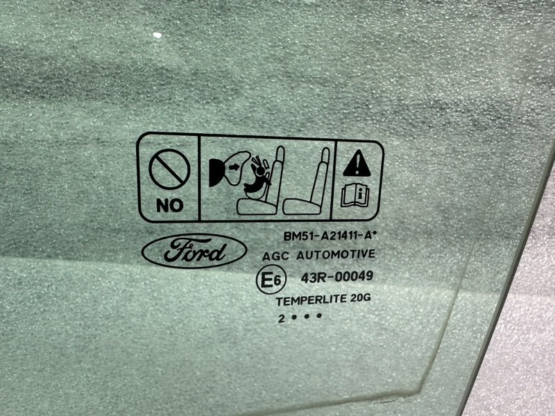 Стекло двери передней левой, 1200 рублей, Москва