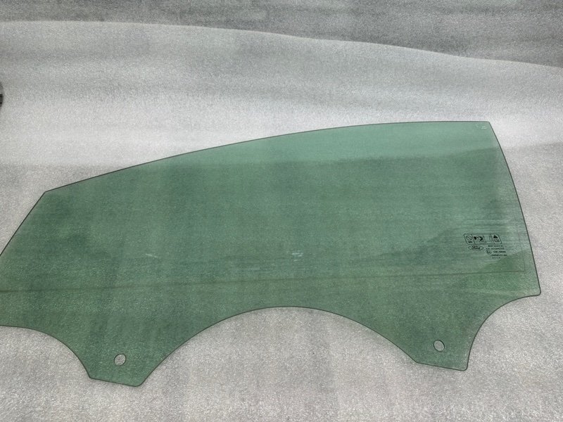 Стекло двери передней левой, 1200 рублей, Москва