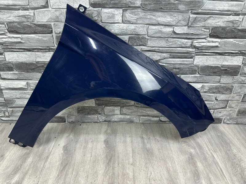 Крыло переднее правое, 6000 рублей, Москва