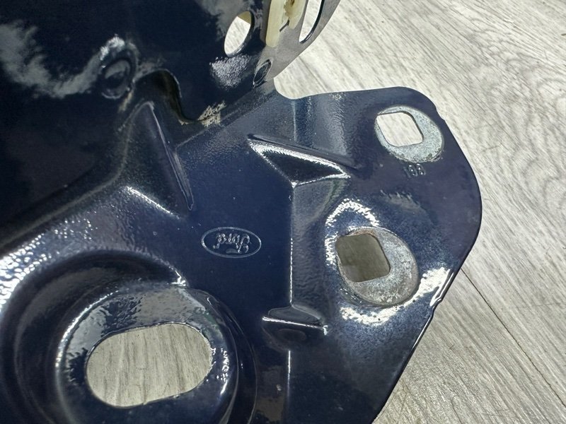 Крыло переднее правое, 6000 рублей, Москва