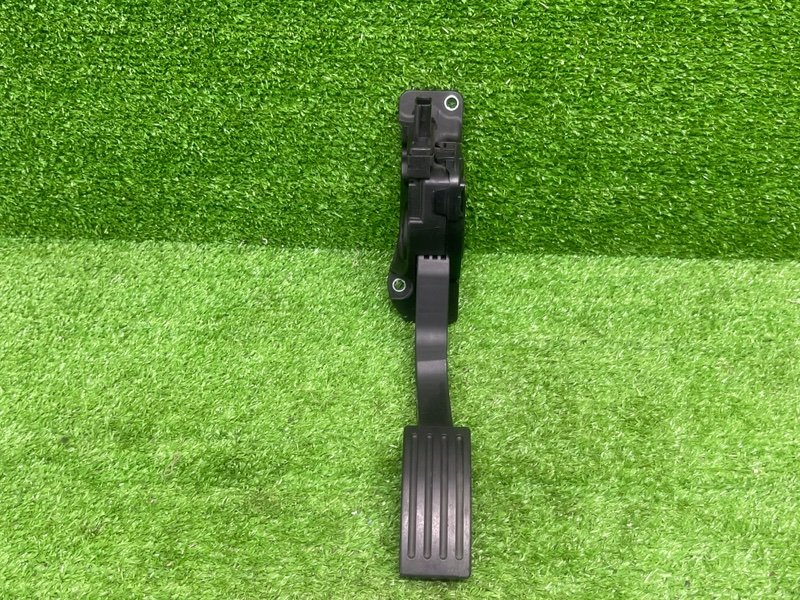 Педаль газа, 800 рублей, Москва