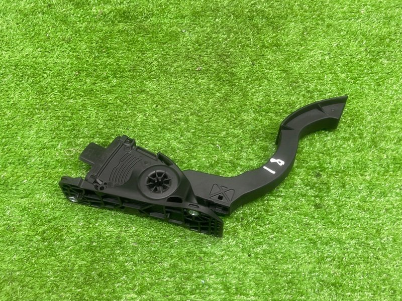 Педаль газа, 800 рублей, Москва