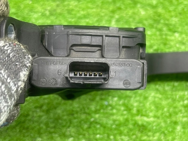 Педаль газа, 800 рублей, Москва