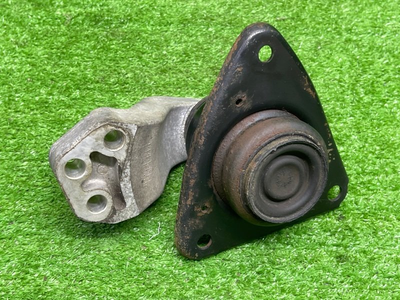 Опора двигателя, 2000 рублей, Москва