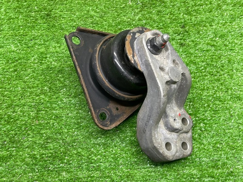 Опора двигателя, 2000 рублей, Москва