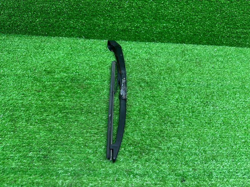 Поводок стеклоочистителя задний, 3000 рублей, Москва