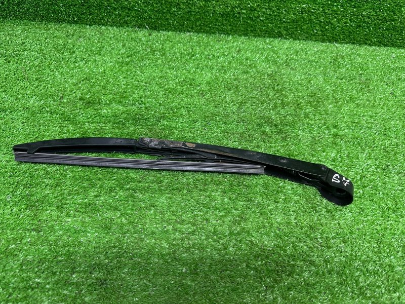 Поводок стеклоочистителя задний, 3000 рублей, Москва