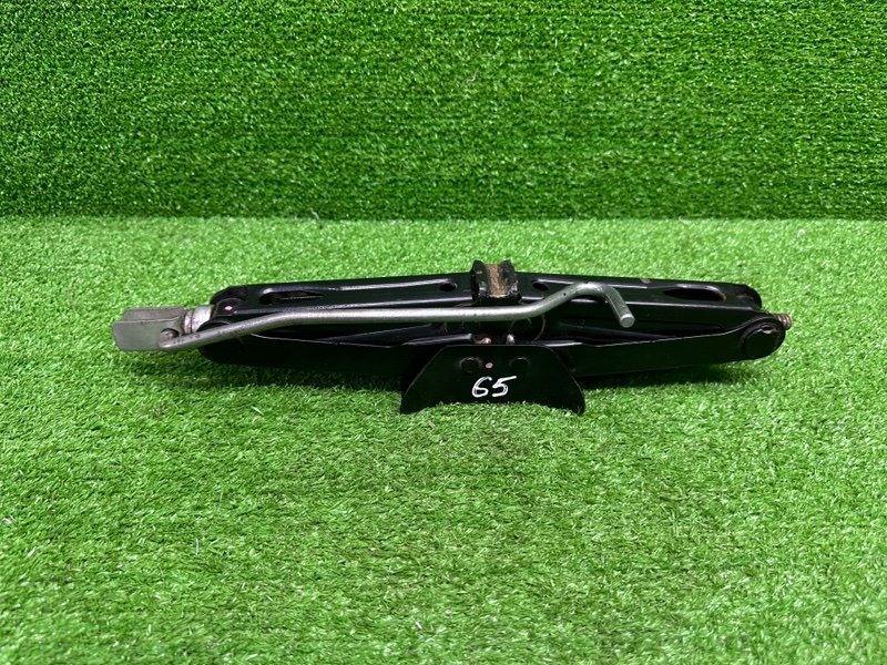 Домкрат, 2000 рублей, Москва