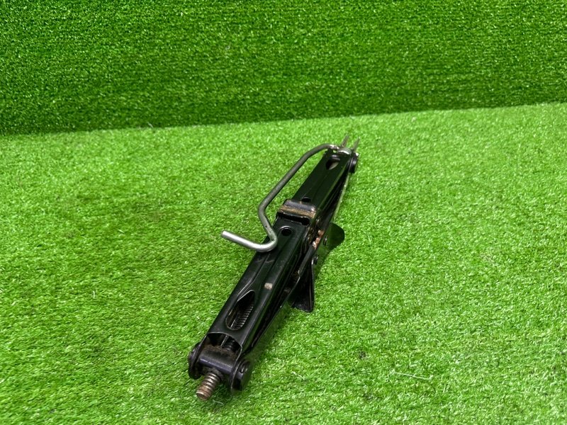 Домкрат, 2000 рублей, Москва