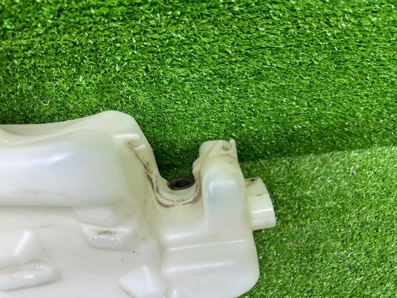 Бачок омывателя лобового стекла, 1000 рублей, Москва