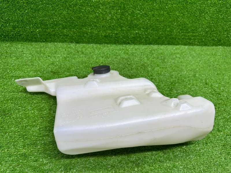 Бачок омывателя лобового стекла, 1000 рублей, Москва