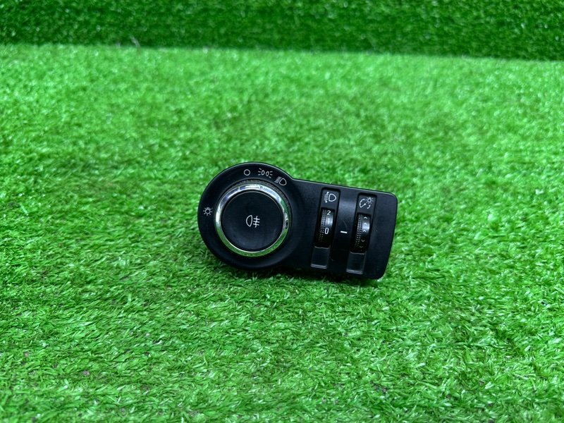 Переключатель света фар, 1000 рублей, Москва