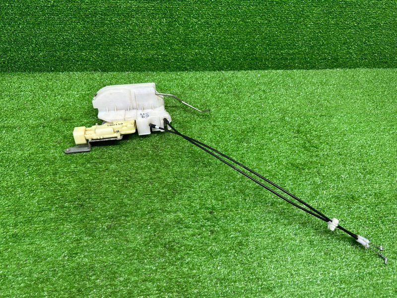 Замок двери задней правой, 2000 рублей, Москва