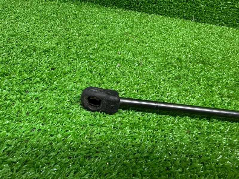 Амортизатор двери багажника, 1000 рублей, Москва