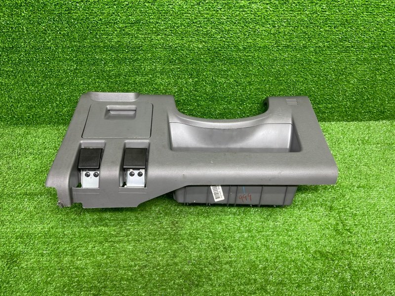 Накладка декоративная, 2000 рублей, Москва