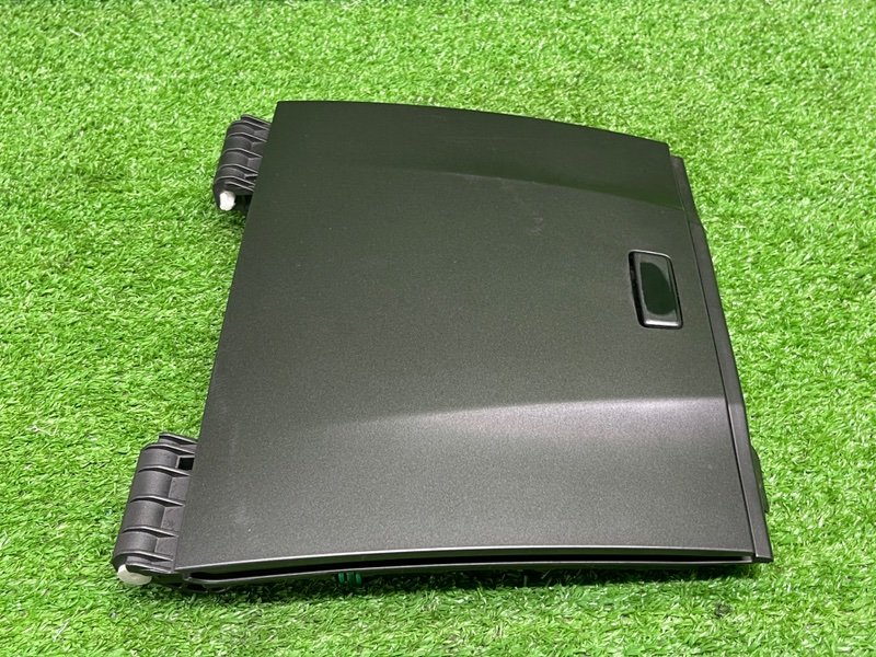 Крышка бардачка, 3000 рублей, Москва