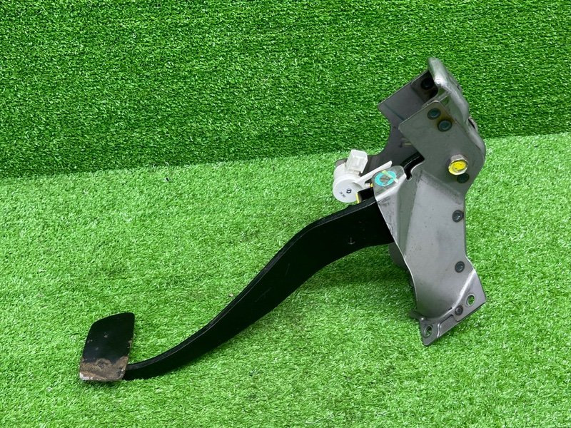 Педаль тормоза, 2500 рублей, Москва