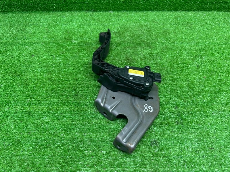 Педаль газа, 1500 рублей, Москва