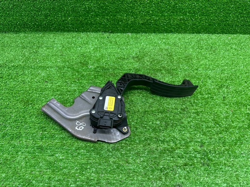 Педаль газа, 1500 рублей, Москва