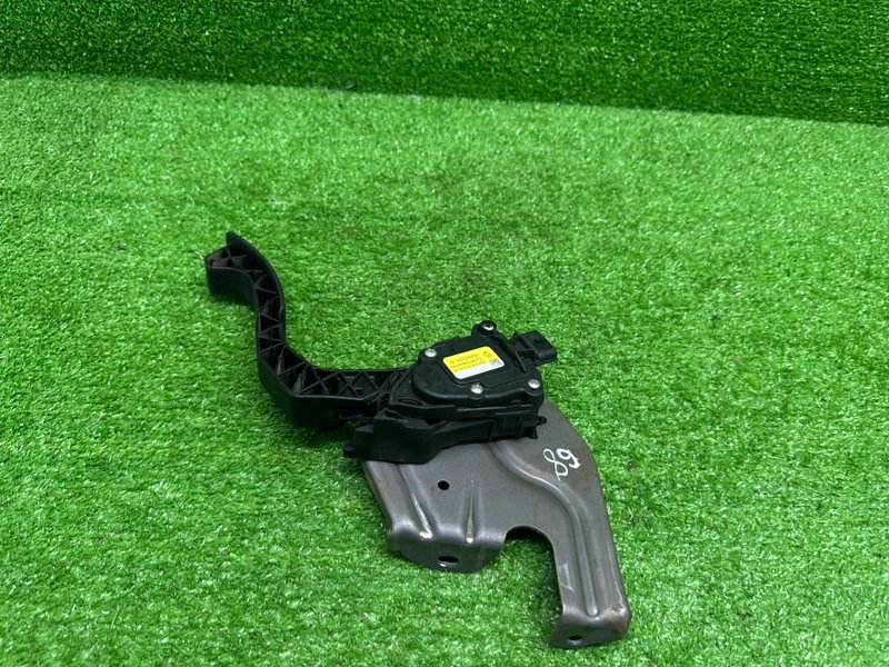 Педаль газа, 1500 рублей, Москва