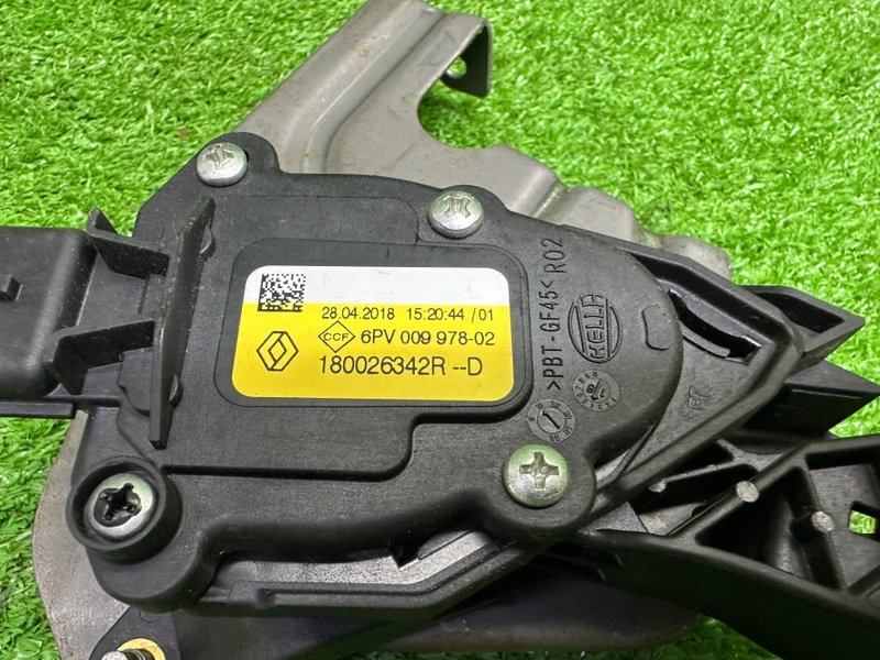 Педаль газа, 1500 рублей, Москва