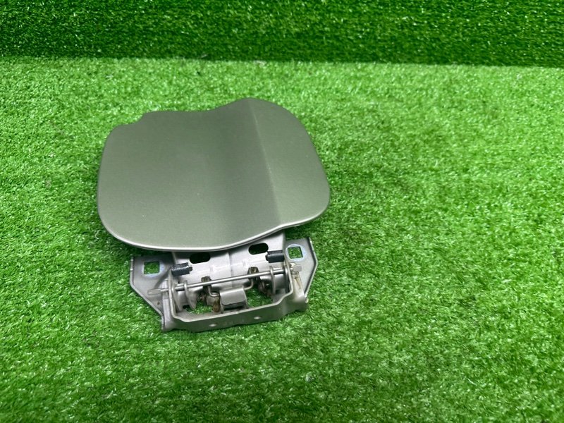 Лючок топливного бака, 1050 рублей, Москва