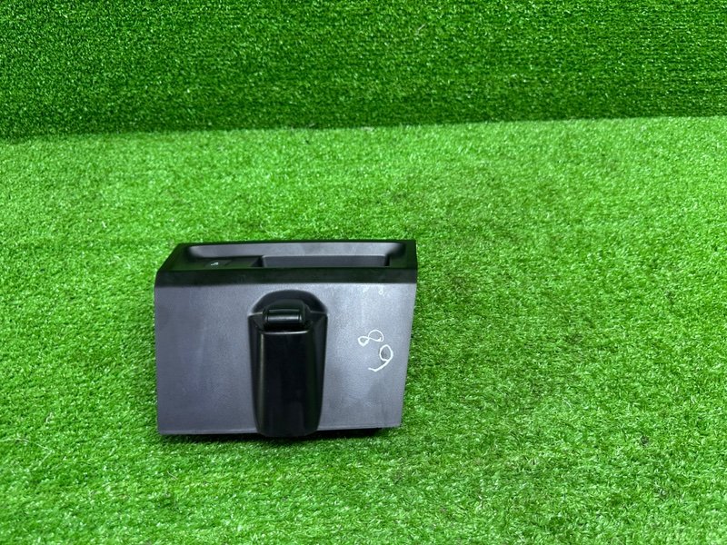 Ящик передней консоли, 1100 рублей, Москва